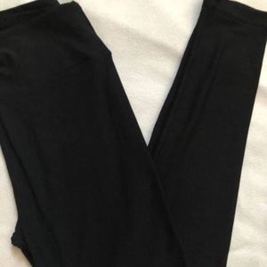 LuLaRoe Black TC Leggings
